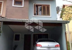 Foto 1 de Casa com 3 Quartos à venda, 151m² em Espiríto Santo, Porto Alegre