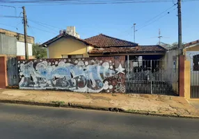 Foto 1 de Casa com 2 Quartos à venda, 139m² em Jardim São João Batista, São Carlos