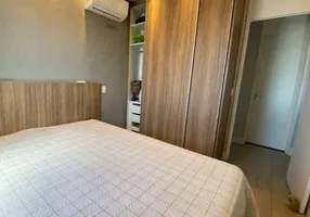 Foto 1 de Apartamento com 2 Quartos à venda, 72m² em Estuario, Santos