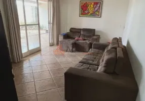 Foto 1 de Sobrado com 4 Quartos à venda, 417m² em Jardim Santo Agostinho, Franca