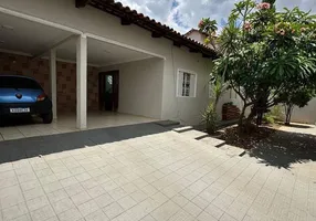 Foto 1 de Casa com 3 Quartos à venda, 329m² em Setor Nova Suiça, Goiânia