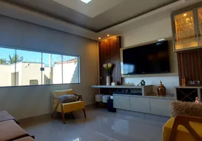 Foto 1 de Casa com 3 Quartos à venda, 187m² em Jaraguá, Uberlândia