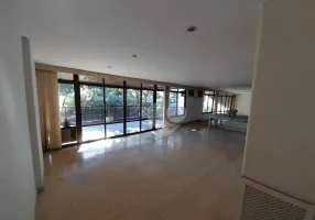 Foto 1 de Apartamento com 3 Quartos à venda, 210m² em Jardim Oceanico, Rio de Janeiro