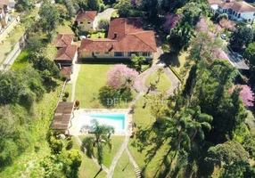 Foto 1 de Casa com 7 Quartos à venda, 733m² em Cascata do Imbuí, Teresópolis