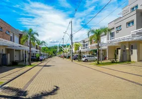 Foto 1 de Casa de Condomínio com 3 Quartos à venda, 120m² em Vila Nova, Porto Alegre