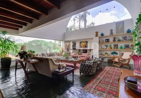 Foto 1 de Casa com 4 Quartos à venda, 550m² em Jardim Guedala, São Paulo