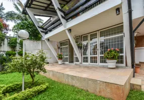 Foto 1 de Casa com 4 Quartos à venda, 240m² em Jardim Leonor, São Paulo