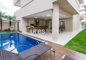 Foto 1 de Casa de Condomínio com 5 Quartos à venda, 348m² em Alphaville Araguaia, Goiânia