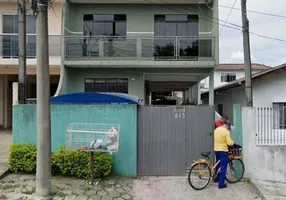 Foto 1 de Sobrado com 3 Quartos à venda, 200m² em Novo Mundo, Curitiba