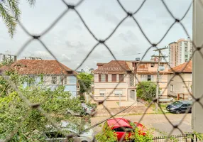 Foto 1 de Apartamento com 3 Quartos à venda, 71m² em Passo da Areia, Porto Alegre