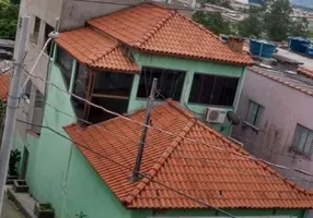 Foto 1 de Casa com 4 Quartos à venda, 201m² em Água Chata, Guarulhos