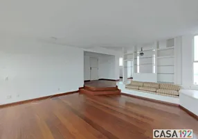 Foto 1 de Apartamento com 4 Quartos à venda, 211m² em Vila Suzana, São Paulo