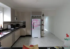 Foto 1 de Sobrado com 3 Quartos à venda, 206m² em Jardim São José - Leste, São José dos Campos