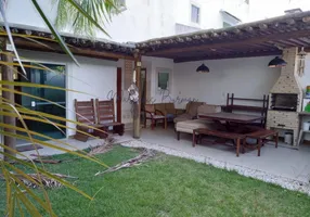 Foto 1 de Casa de Condomínio com 3 Quartos à venda, 220m² em Buraquinho, Lauro de Freitas