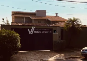 Foto 1 de Sobrado com 4 Quartos à venda, 312m² em Bairro das Palmeiras, Campinas