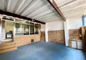 Foto 1 de Casa com 3 Quartos para alugar, 121m² em Vila Matias, Santos