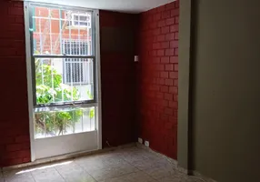 Foto 1 de Apartamento com 2 Quartos para alugar, 50m² em Santa Cruz, Rio de Janeiro