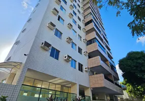 Foto 1 de Apartamento com 3 Quartos à venda, 130m² em Boa Vista, Recife