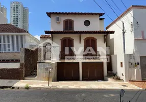 Foto 1 de Casa com 4 Quartos à venda, 400m² em Centro, Uberlândia