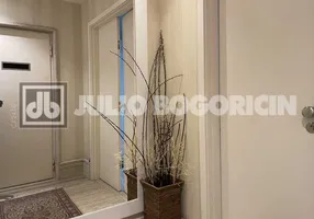 Foto 1 de Apartamento com 3 Quartos para alugar, 122m² em Leblon, Rio de Janeiro