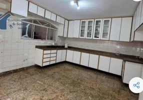 Foto 1 de Sobrado com 3 Quartos à venda, 275m² em Jardim Santa Mena, Guarulhos