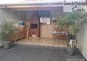 Foto 1 de Sobrado com 3 Quartos à venda, 200m² em Vila Jundiaí, Mogi das Cruzes