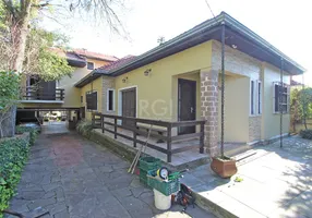 Foto 1 de Casa com 5 Quartos à venda, 229m² em Teresópolis, Porto Alegre