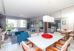Foto 1 de Apartamento com 3 Quartos à venda, 80m² em Passo da Areia, Porto Alegre