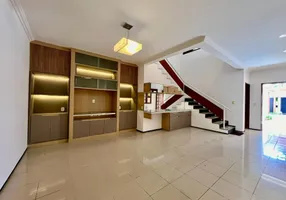 Foto 1 de Casa com 4 Quartos à venda, 220m² em Sapiranga, Fortaleza