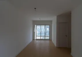 Foto 1 de Apartamento com 2 Quartos para alugar, 61m² em Chácara Santo Antônio, São Paulo