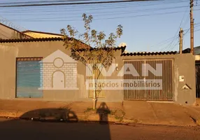 Foto 1 de Casa com 3 Quartos à venda, 250m² em Marta Helena, Uberlândia
