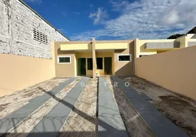 Foto 1 de Casa com 2 Quartos à venda, 60m² em Parque Santa Rosa, Fortaleza