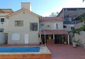 Foto 1 de Casa com 4 Quartos à venda, 247m² em , Além Paraíba