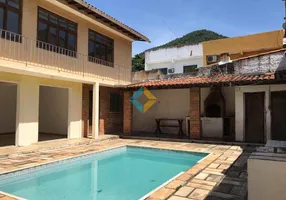 Foto 1 de Casa com 8 Quartos à venda, 360m² em Piratininga, Niterói