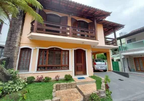 Foto 1 de Casa com 4 Quartos à venda, 247m² em Alto, Teresópolis