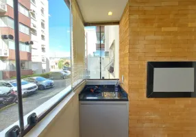 Foto 1 de Apartamento com 3 Quartos à venda, 83m² em Jardim Itú Sabará, Porto Alegre