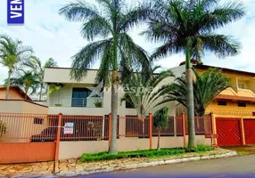Foto 1 de Sobrado com 4 Quartos à venda, 285m² em Jardim Goiás, Goiânia