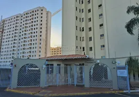 Foto 1 de Apartamento com 3 Quartos para alugar, 84m² em Vila Xavier, Araraquara