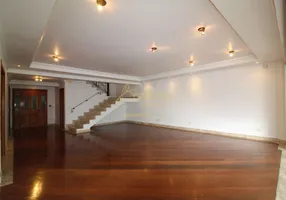 Foto 1 de Casa com 4 Quartos para alugar, 450m² em Real Parque, São Paulo