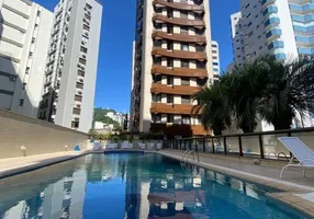 Foto 1 de Apartamento com 4 Quartos à venda, 135m² em Centro, Florianópolis
