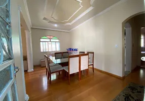 Foto 1 de Casa com 3 Quartos à venda, 216m² em Camargos, Belo Horizonte