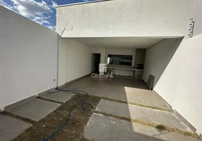 Foto 1 de Casa com 3 Quartos à venda, 150m² em Ibituruna, Montes Claros