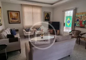 Foto 1 de Casa com 6 Quartos à venda, 295m² em Jardim Guanabara, Rio de Janeiro