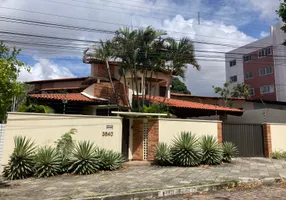 Foto 1 de Casa com 6 Quartos à venda, 32367m² em Candelária, Natal