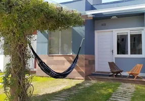 Foto 1 de Casa com 2 Quartos à venda, 51m² em Ambrósio, Garopaba