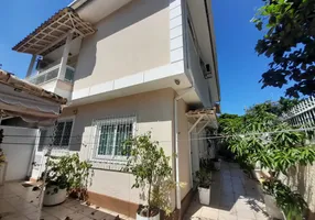 Foto 1 de Casa com 4 Quartos para alugar, 380m² em São Francisco, Niterói