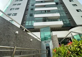Foto 1 de Apartamento com 4 Quartos para alugar, 136m² em Pina, Recife