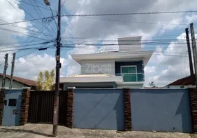 Foto 1 de Casa com 4 Quartos para alugar, 250m² em Adhemar Garcia, Joinville