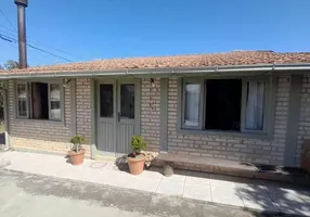 Foto 1 de Casa com 3 Quartos à venda, 135m² em Morro das Pedras, Florianópolis