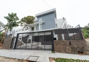 Foto 1 de Casa com 3 Quartos à venda, 286m² em Vila Conceição, Porto Alegre